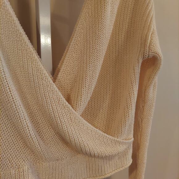 Forever 21 Double V-Neck Sweater Medium Ivory Ballet Core Coquette Minimalist - Picture 2 of 7